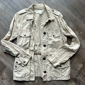 Gap made with linen jacket